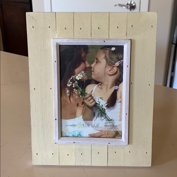 4&6 wood frame - Picture 1 of 4